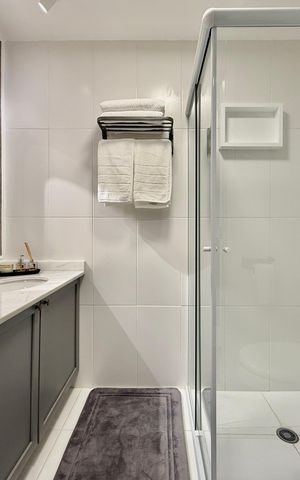 Studio para alugar com 27m², 1 quarto e sem vaga Studio para alugar com 27m², 1 quarto e sem vagaBanheiro