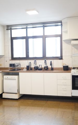 Apartamento para alugar com 370m², 4 quartos e 4 vagasCozinha