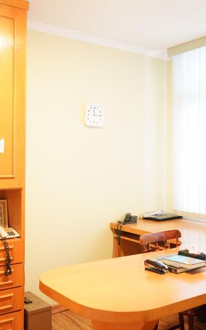Apartamento para alugar com 370m², 4 quartos e 4 vagasEscritório