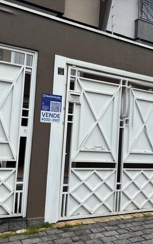 Casa à venda com 220m², 3 quartos e 5 vagasFachada 