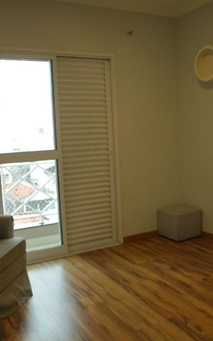 Casa à venda com 220m², 3 quartos e 5 vagasSuíte 3