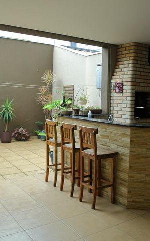 Casa à venda com 220m², 3 quartos e 5 vagasÁrea Gourmet 