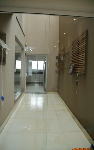 Casa à venda com 220m², 3 quartos e 5 vagasJardim de inverno 