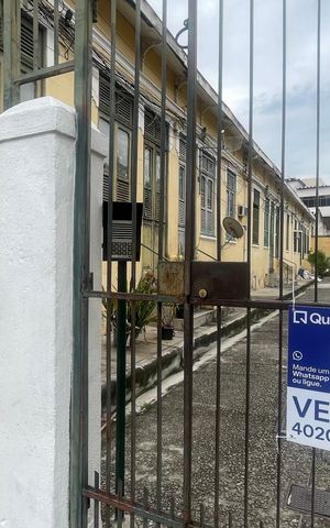 Casa à venda com 100m², 2 quartos e sem vaga Casa à venda com 100m², 2 quartos e sem vagaPlaquinha