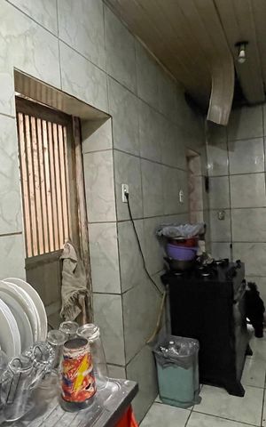 Casa à venda com 100m², 2 quartos e sem vaga Casa à venda com 100m², 2 quartos e sem vagaCozinha