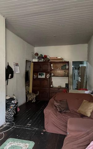 Casa à venda com 100m², 2 quartos e sem vaga Casa à venda com 100m², 2 quartos e sem vagaSala