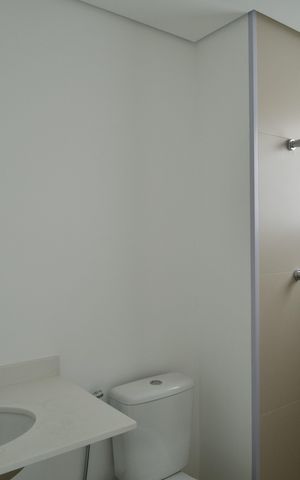 Apartamento à venda com 195m², 3 quartos e 3 vagas Apartamento à venda com 195m², 3 quartos e 3 vagasBanheiro da Suíte 2