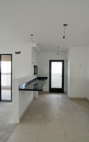 Apartamento à venda com 195m², 3 quartos e 3 vagas Apartamento à venda com 195m², 3 quartos e 3 vagasCozinha