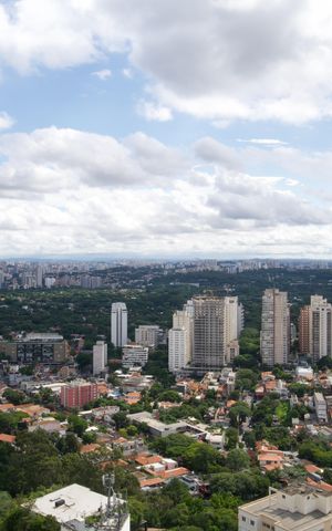 Apartamento à venda com 195m², 3 quartos e 3 vagas Apartamento à venda com 195m², 3 quartos e 3 vagasVista da Sacada