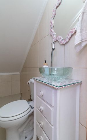 Casa à venda com 100m², 2 quartos e 3 vagasLavabo