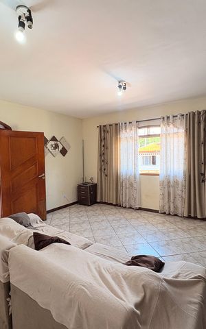 Casa à venda com 500m², 3 quartos e 5 vagasSala