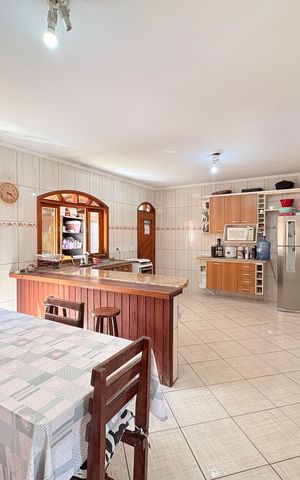 Casa à venda com 500m², 3 quartos e 5 vagasCozinha com sala de jantar