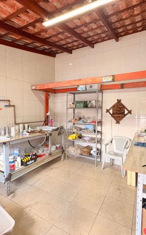 Casa à venda com 500m², 3 quartos e 5 vagasDepósito
