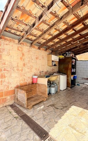 Casa à venda com 500m², 3 quartos e 5 vagasÁrea de Serviço