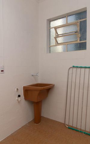 Apartamento à venda com 90m², 3 quartos e sem vagaCozinha e Área de Serviço