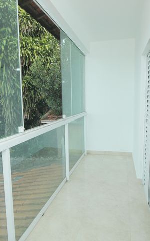 Casa à venda com 144m², 4 quartos e 2 vagasSacada do Quarto 1