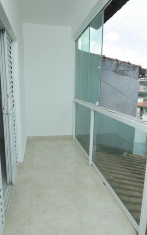 Casa à venda com 144m², 4 quartos e 2 vagasSacada do Quarto 1