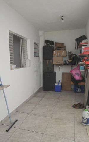 Casa à venda com 144m², 4 quartos e 2 vagasÁrea de Serviço