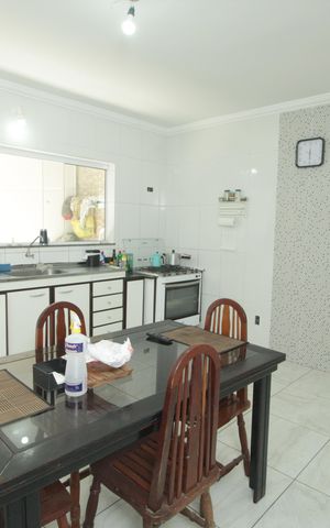 Casa à venda com 144m², 4 quartos e 2 vagasCozinha