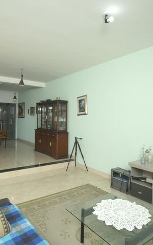 Casa à venda com 144m², 4 quartos e 2 vagasSala