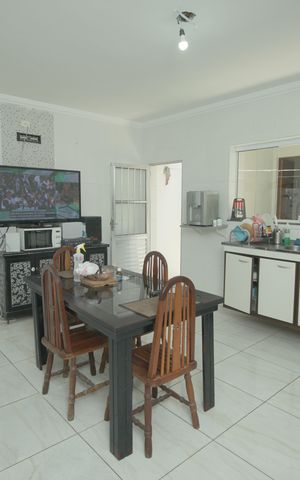 Casa à venda com 144m², 4 quartos e 2 vagasCozinha