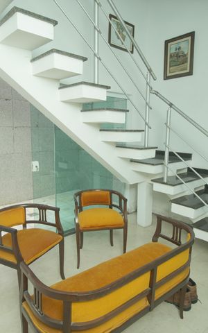 Casa à venda com 144m², 4 quartos e 2 vagasSala