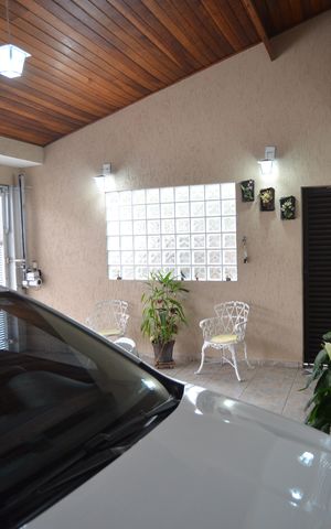 Casa à venda com 250m², 2 quartos e 2 vagasGaragem