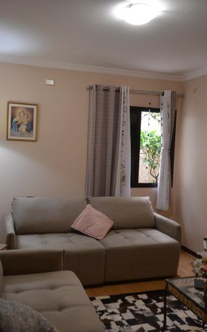 Casa à venda com 250m², 2 quartos e 2 vagasQuarto Suite 2