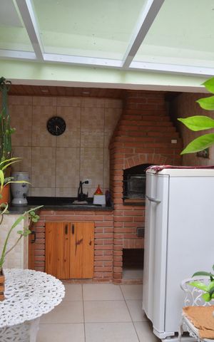 Casa à venda com 250m², 2 quartos e 2 vagasArea Gourmet