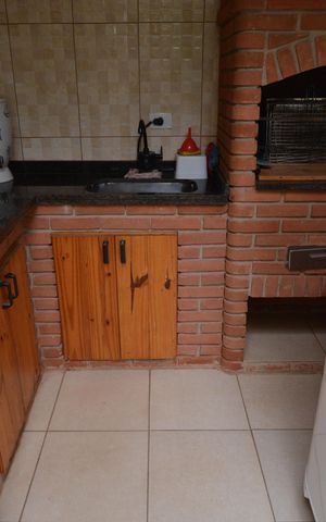 Casa à venda com 250m², 2 quartos e 2 vagasArea Gourmet