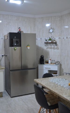 Casa à venda com 250m², 2 quartos e 2 vagasCozinha