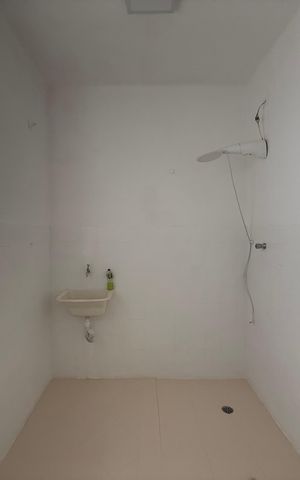 Casa para alugar com 100m², 3 quartos e sem vagaBanheiro social
