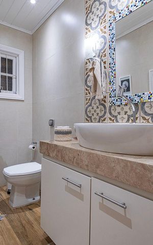 Casa à venda com 254m², 3 quartos e 2 vagas Casa à venda com 254m², 3 quartos e 2 vagasLavabo
