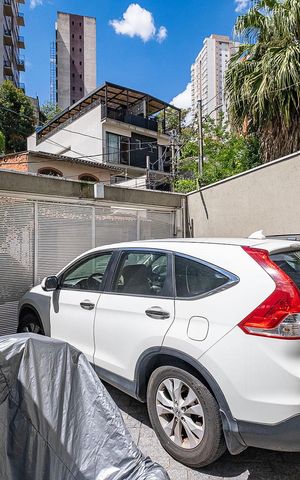 Casa à venda com 254m², 3 quartos e 2 vagas Casa à venda com 254m², 3 quartos e 2 vagasGaragem