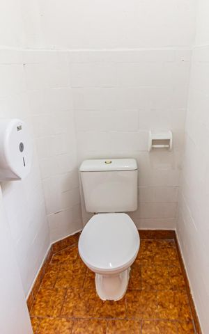 Casa à venda com 80m², 2 quartos e sem vaga Casa à venda com 80m², 2 quartos e sem vagaBanheiro 2