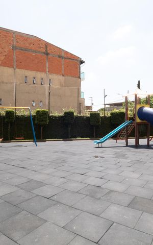 Apartamento à venda com 74m², 2 quartos e 1 vaga Apartamento à venda com 74m², 2 quartos e 1 vagaÁrea comum - Playground