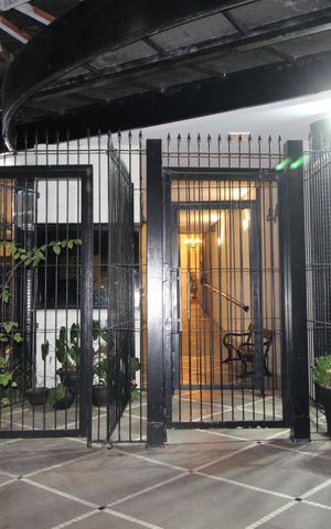 Apartamento para alugar com 200m², 3 quartos e 2 vagasFachada