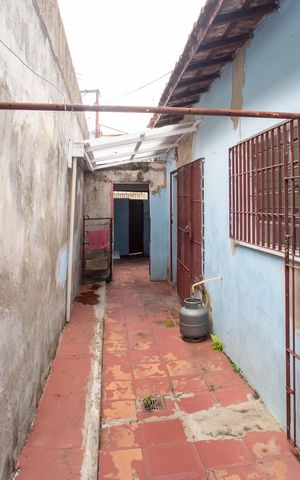 Casa à venda com 110m², 2 quartos e 2 vagasQuintal