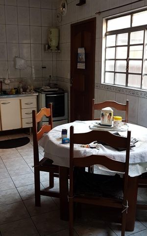 Casa à venda com 154m², 4 quartos e 1 vaga Casa à venda com 154m², 4 quartos e 1 vagaCozinha