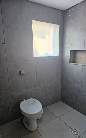 Casa à venda com 154m², 4 quartos e 1 vaga Casa à venda com 154m², 4 quartos e 1 vagaBanheiro