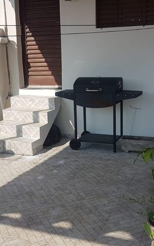 Casa à venda com 154m², 4 quartos e 1 vaga Casa à venda com 154m², 4 quartos e 1 vagaÁrea externa