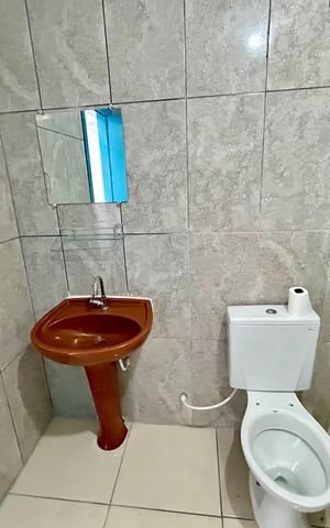 Casa à venda com 239m², 4 quartos e 2 vagas Casa à venda com 239m², 4 quartos e 2 vagasBanheiro 2