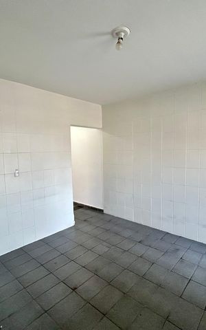 Casa à venda com 239m², 4 quartos e 2 vagas Casa à venda com 239m², 4 quartos e 2 vagasCozinha