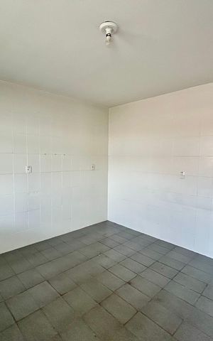 Casa à venda com 239m², 4 quartos e 2 vagas Casa à venda com 239m², 4 quartos e 2 vagasCozinha