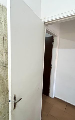 Casa à venda com 239m², 4 quartos e 2 vagas Casa à venda com 239m², 4 quartos e 2 vagasBanheiro 1
