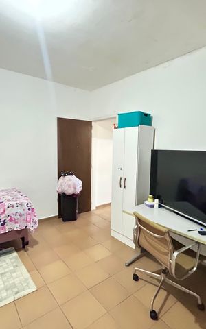 Casa à venda com 239m², 4 quartos e 2 vagas Casa à venda com 239m², 4 quartos e 2 vagasQuarto 1