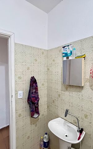 Casa à venda com 239m², 4 quartos e 2 vagas Casa à venda com 239m², 4 quartos e 2 vagasBanheiro 1