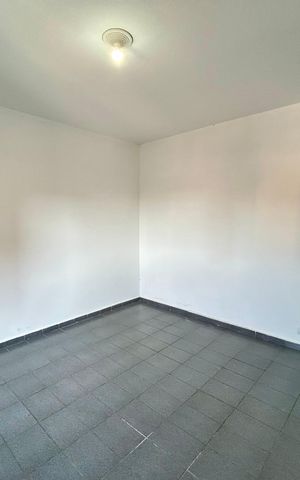 Casa à venda com 239m², 4 quartos e 2 vagas Casa à venda com 239m², 4 quartos e 2 vagasQuarto 2
