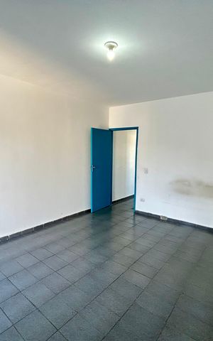 Casa à venda com 239m², 4 quartos e 2 vagas Casa à venda com 239m², 4 quartos e 2 vagasQuarto 1