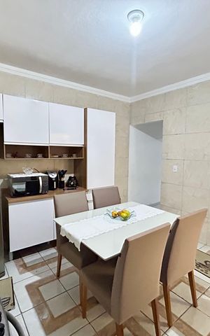 Casa à venda com 239m², 4 quartos e 2 vagas Casa à venda com 239m², 4 quartos e 2 vagasCozinha